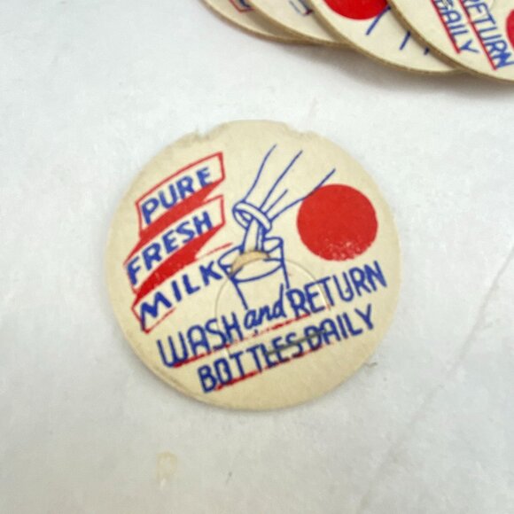 Vintage Mixed Lot Of Over 100 Milk Caps With Pure Fresh Milk Advertisement - Picture 7 of 8